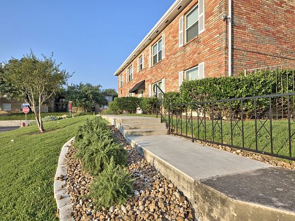 4th image of 8425 Ahern Dr APT 406