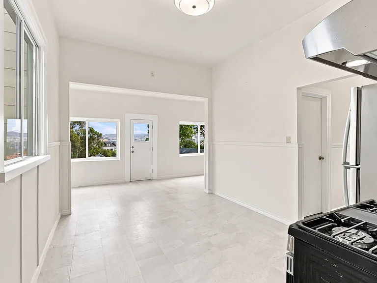 257 Chenery St — Photo 6