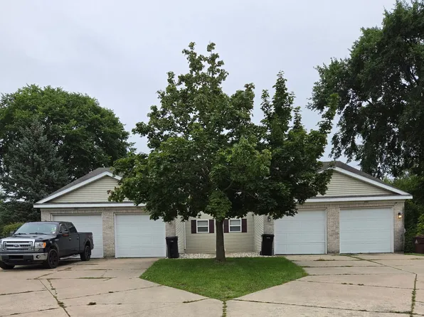 986 Cedar Run Ct NW, Grand Rapids, MI 49534