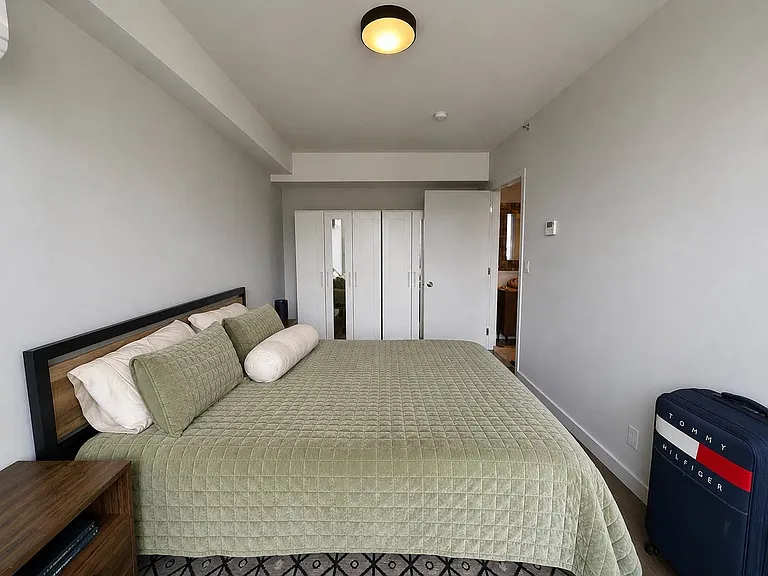 15 Troutman St #4F — Photo 10