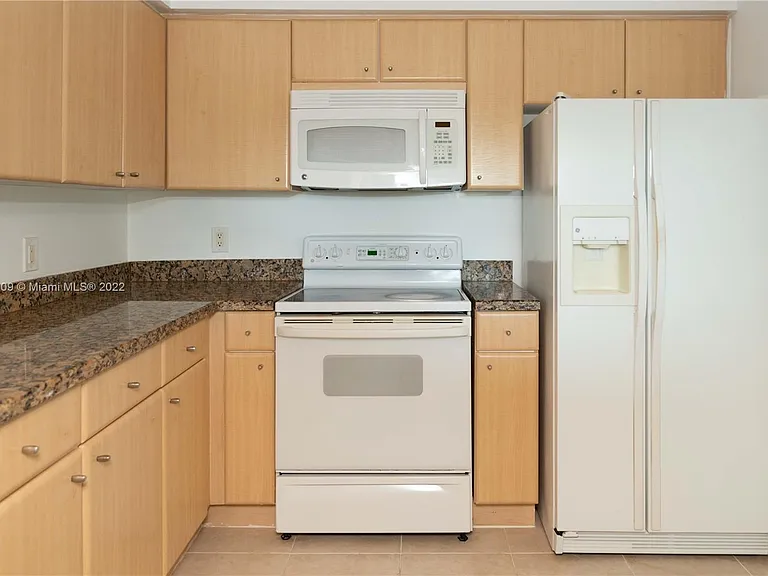2475 Brickell Ave #709 — Photo 15