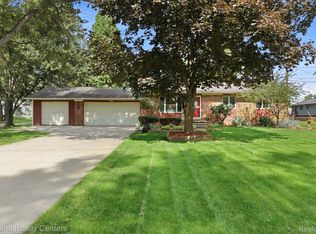 1270 McCoy St, Wolverine Lake, MI 48390