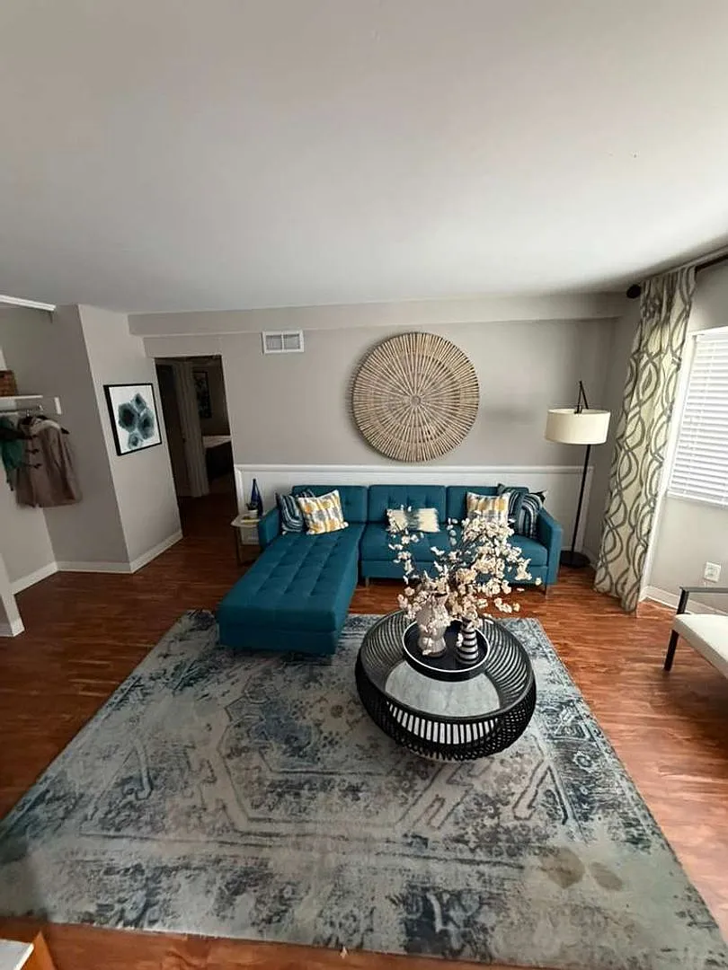 NorthStar Deluxe Spacious 2-Bedroom, 1-Bath Apartment — Photo 1