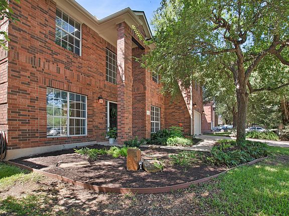 2nd image of 1903 Springwater Dr