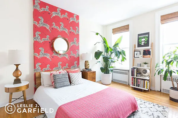 Rented by Leslie J. Garfield | media 4