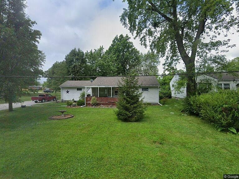 1st image of 209 S Lafayette Dr