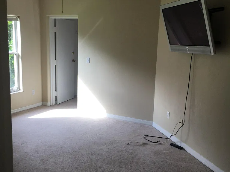 Third bedroom and walk in closet