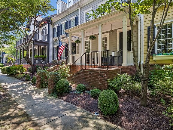 5th image of 619 Cheltenham Ave #617