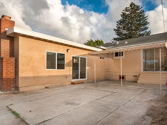 5th image of 215 Saint Marys Dr