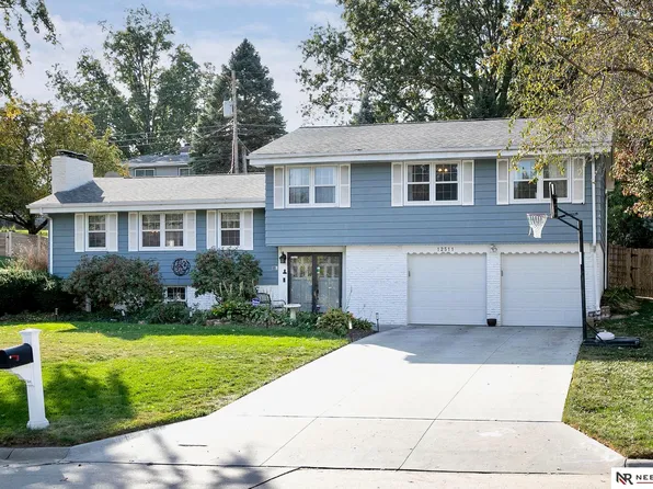 12511 Crawford Rd, Omaha, NE 68144