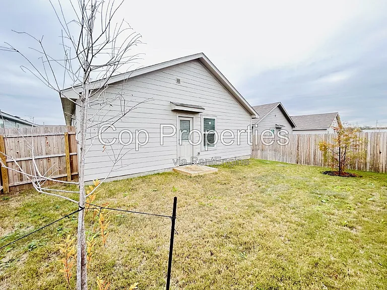 1435 Riojas Rd — Photo 14