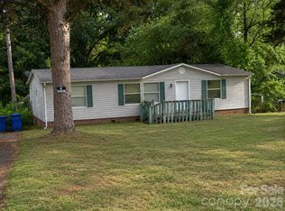 153 Ridgewood St, Shelby, NC 28152