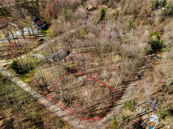 0 Pheasant Dr, Evans City, PA 16033