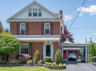 26 S Whitfield St, Nazareth, PA 18064