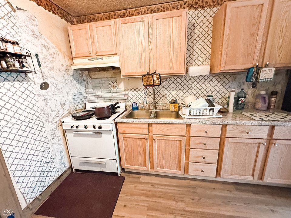 2nd image of 2921 Brookside Ave