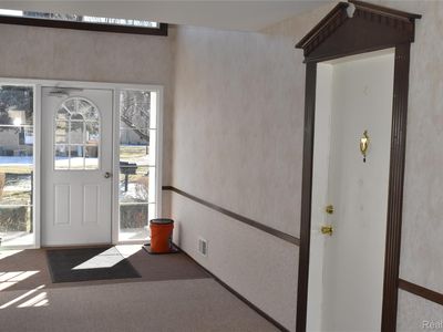 11820 Seaton Dr #1, Sterling Heights, MI, 48312