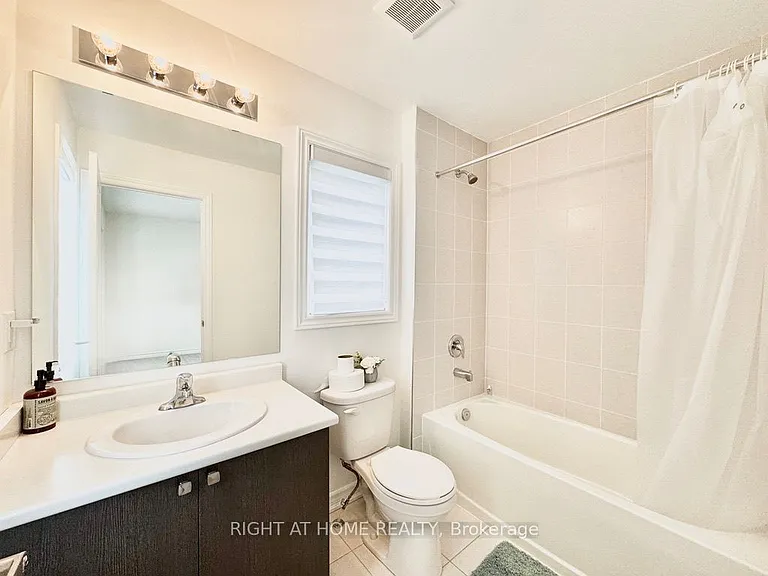 79 Calypso Ave — Photo 13