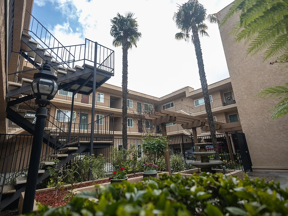 Californian Apartments