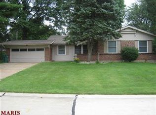 10612 Langford Dr, Saint Louis, MO 63136