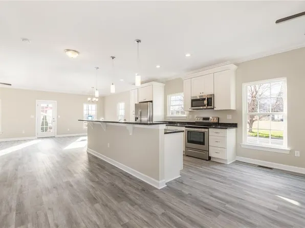 809 Joyce St, Norfolk, VA 23523