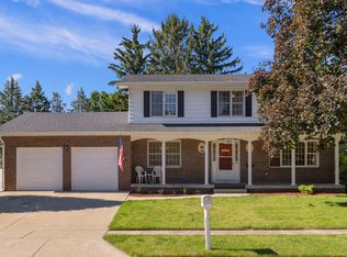 420 Lynn Ave, Sycamore, IL 60178