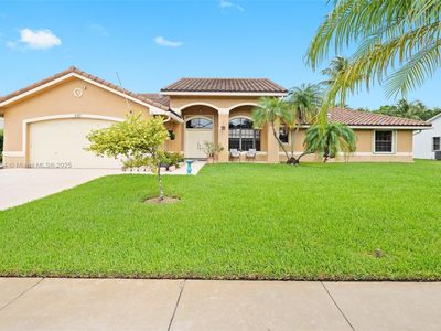 450 NW 195th Ave, Pembroke Pines, FL, 33029