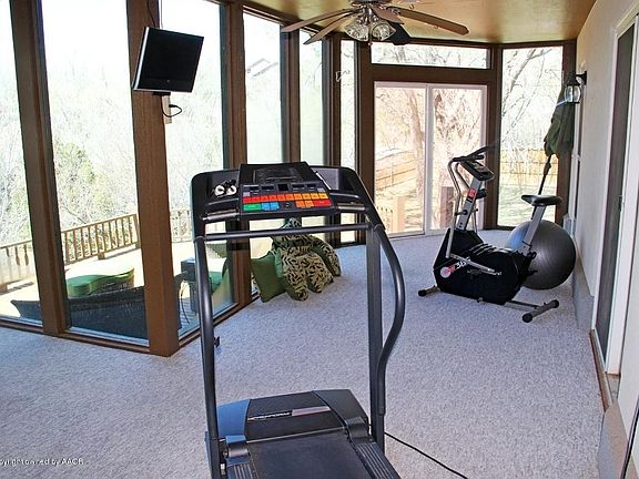 4th image of 136 Bay Rock Cir