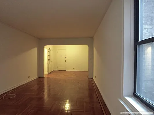 Rented by Sovereign Associates | media 7