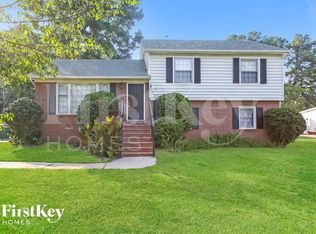 2516 Tall Pines Ln, Matthews, NC 28105