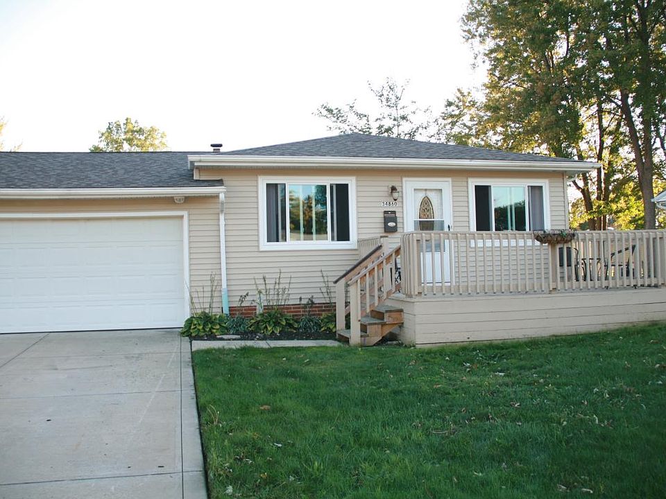 1st image of 34860 Iris Ln