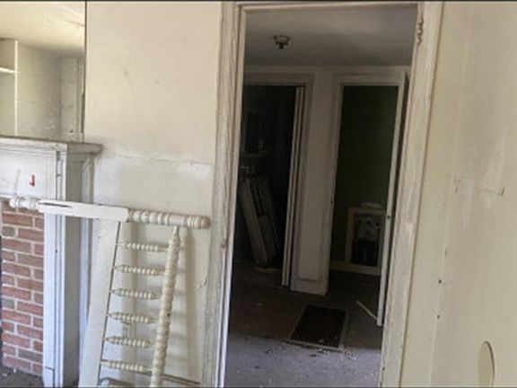 4th image of 1541 30th St
