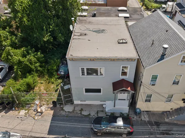 6 Stewart Place, Yonkers, NY 10701