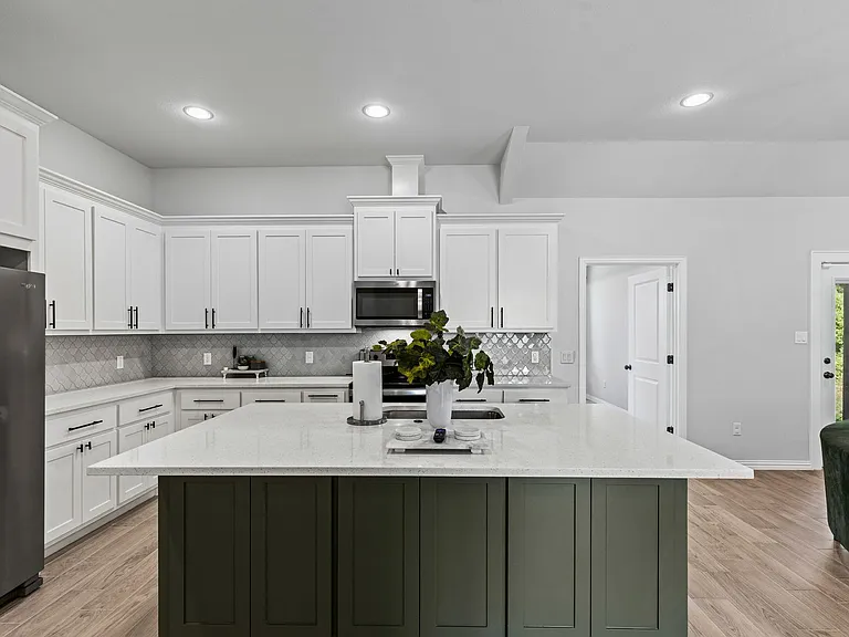 6111 Collins Ct — Photo 13