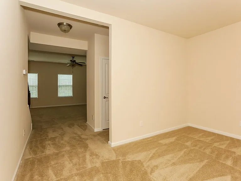 1291 Farm Branch Dr SW — Photo 2