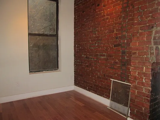 Rented by The Hamilton Group | media 16