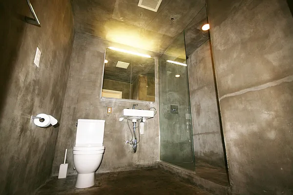 Rented by DAXS LLC | media 17