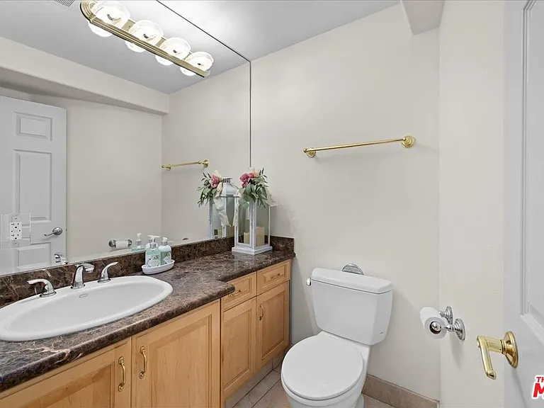 5029 Lemona Ave — Photo 49