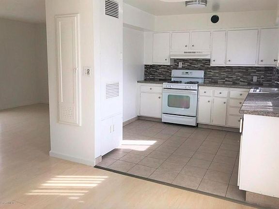 4th image of 1324 Orange Grove Ave