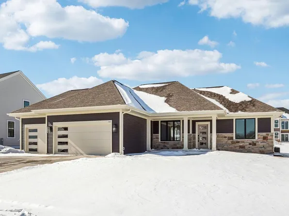 755 Kohlwey DRIVE #Lt26, Grafton, WI 53024