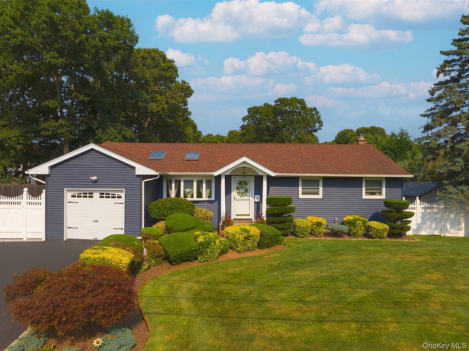 1st image of 17 Bayberry Road