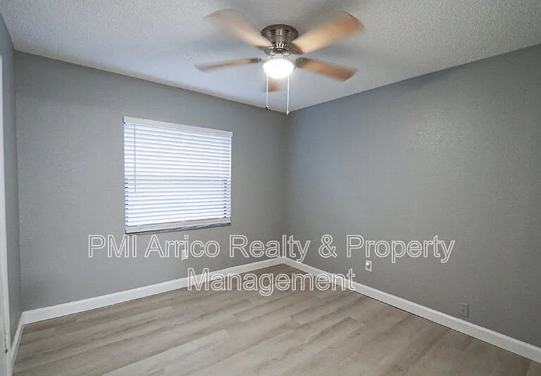 1810 E 143rd Ave #2 — Photo 13