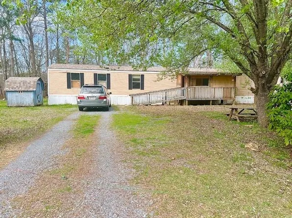 1007 N Point Dr, Acworth, GA 30102