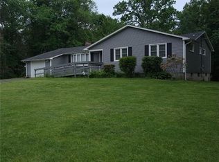 15 Wolf Pit Rd, Farmington, CT 06032