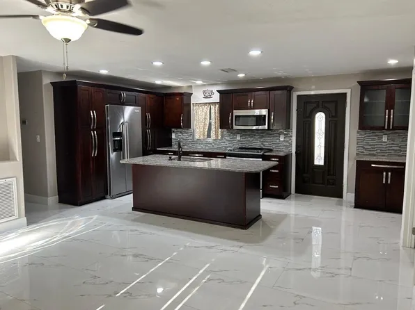 9724 Tom Folsom Rd, Thonotosassa, FL 33592