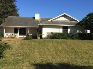 320 39th Ct SW, Vero Beach, FL 32968