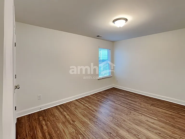 1410 Ashlyn Ct — Photo 25
