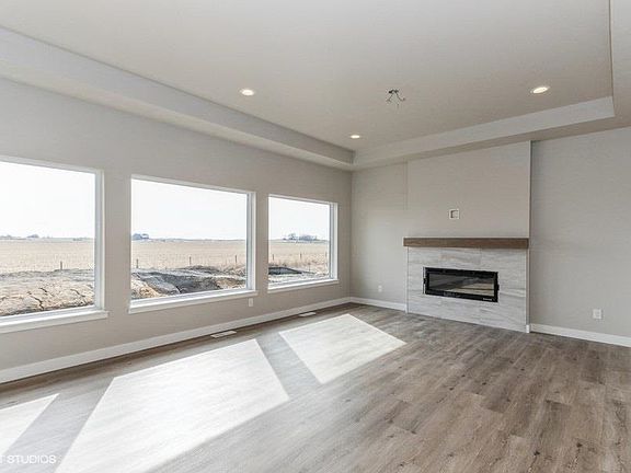 4th image of 313 Dogwood Ln