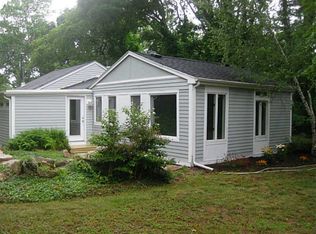 708 South Rd, South Kingstown, RI 02879