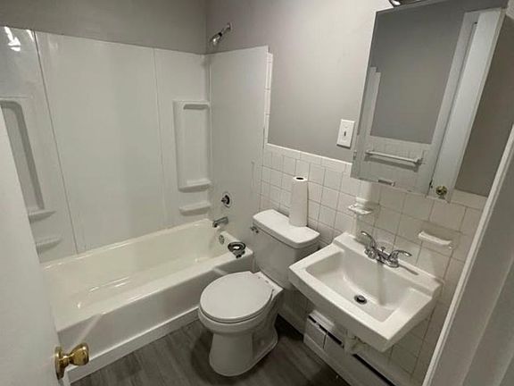 5th image of 40 Cumberland Dr APT A5