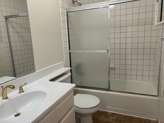 4th image of 400 N Kenwood St APT 10